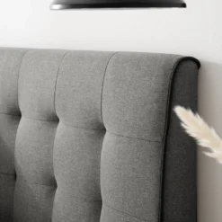 Lit Capitonné Almonte -Promos Déco Vestiaire Boutique 1000131989 191031 06201400009 DETAILS P000000001000131989