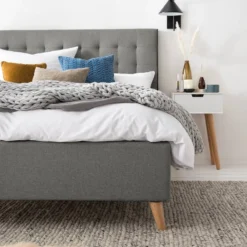 Lit Capitonné Almonte -Promos Déco Vestiaire Boutique 1000131989 191031 06201500013 DETAILS P000000001000131989