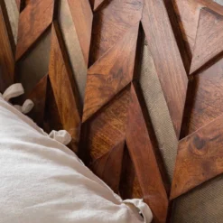 Lit En Bois Massif Yao -Promos Déco Vestiaire Boutique 1000145314 190605 11063300033 GALLERYIMAGES P000000001000145314