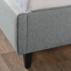 Lit Capitonnée Monteverde 33 Lit Capitonnée Monteverde -Promos Déco Vestiaire Boutique 1000176462 190628 16023800085 GALLERYIMAGES P000000001000176462