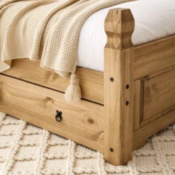 Lit Finca Rustica -Promos Déco Vestiaire Boutique 1000178059 200507 14114200015 DETAILS P000000001000178059