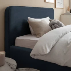 Lit Capitonné Karelia II -Promos Déco Vestiaire Boutique 1000208257 200710 17164400090 DETAILS P000000001000208257