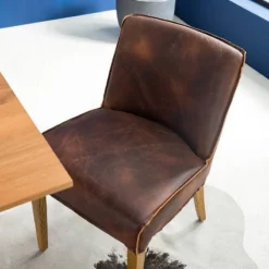 Chaise Gardon -Promos Déco Vestiaire Boutique 1000272727 230110 030 DETAILS P000000001000272727