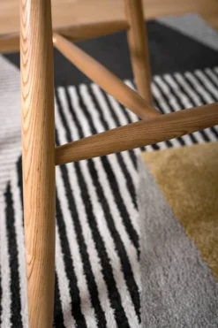 Chaise Gort -Promos Déco Vestiaire Boutique 1000281760 230321 110 DETAILS P000000001000281760