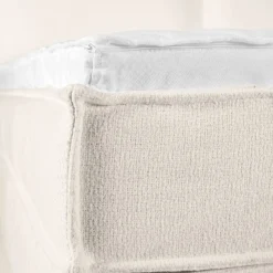 Lit Boxspring Kinx -Promos Déco Vestiaire Boutique 1000315097 230608 063 DETAILS P000000001000315097