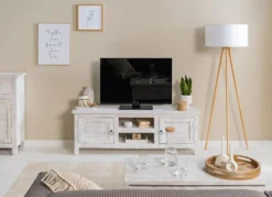 Meuble TV En Bois Massif Waterford -Promos Déco Vestiaire Boutique 1000333442 230323 021 MOOD DETAILS P000000001000333442 mood