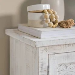 Meuble TV En Bois Massif Waterford -Promos Déco Vestiaire Boutique 1000333442 230323 024 MOOD DETAILS P000000001000333442 mood