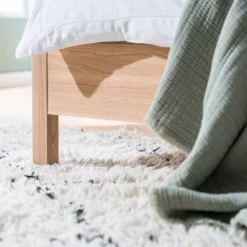 Lit TAYLOR -Promos Déco Vestiaire Boutique 1000345581 230419 083 DETAILS P000000001000345581