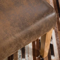 Chaise Capitonnée Nello III 21 Chaise Capitonnée Nello III -Promos Déco Vestiaire Boutique 1000366300 220817 073 DETAILS P000000001000366300