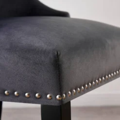 4 Chaises De Salle à Manger Windsor -Promos Déco Vestiaire Boutique 38a26bf7d68d47e49f480c81f3f824cb