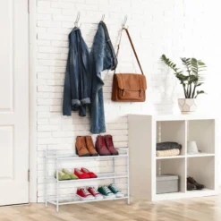 Étagère à Chaussures En Métal 3 Niveaux -Promos Déco Vestiaire Boutique 4b9ca344fa3549329471c20a01dd344d