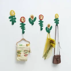 Patère Design Lili 02 -Promos Déco Vestiaire Boutique 5bd467a06b784595a19b4bd4634fde80