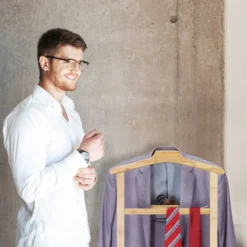 Valet De Chambre à Roulettes 11 Valet De Chambre à Roulettes -Promos Déco Vestiaire Boutique 7a79c376b1cc41be854d41fd2b4b3de4