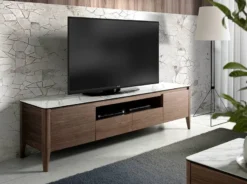 Meuble TV En Bois De Noyer Et Porcelaine -Promos Déco Vestiaire Boutique 82bfbc2507cd4e0a8c0951b377caf39a