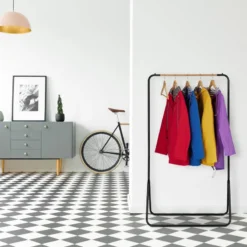 Portant à Vêtements Noir -Promos Déco Vestiaire Boutique c4fbe6f5096345b9b5d3200e8b213a51