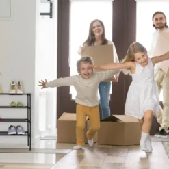 Étagère à Chaussures 4 Niveaux -Promos Déco Vestiaire Boutique eca06b77ea2f42caa09b228bd6a9b656